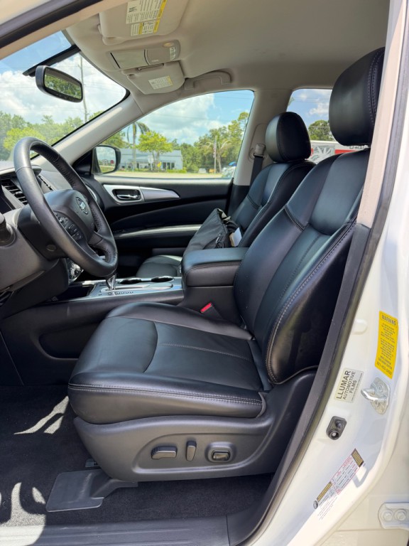 2018 Nissan Pathfinder Image 9