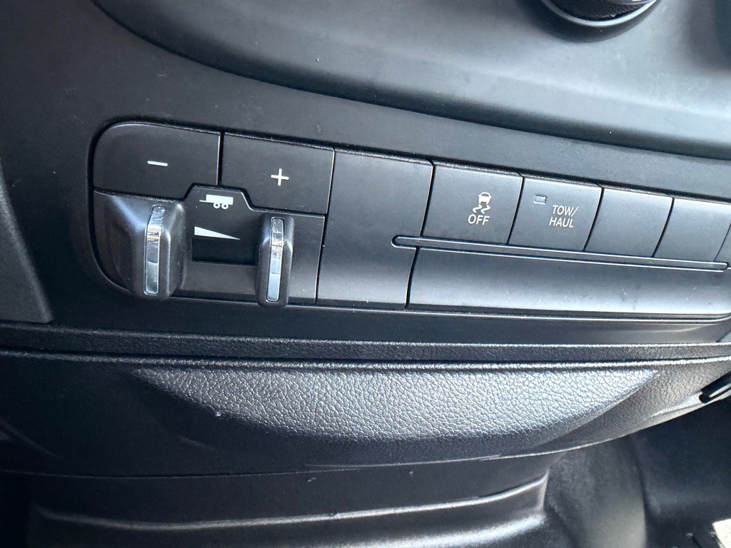 2015 RAM 1500 Image 19