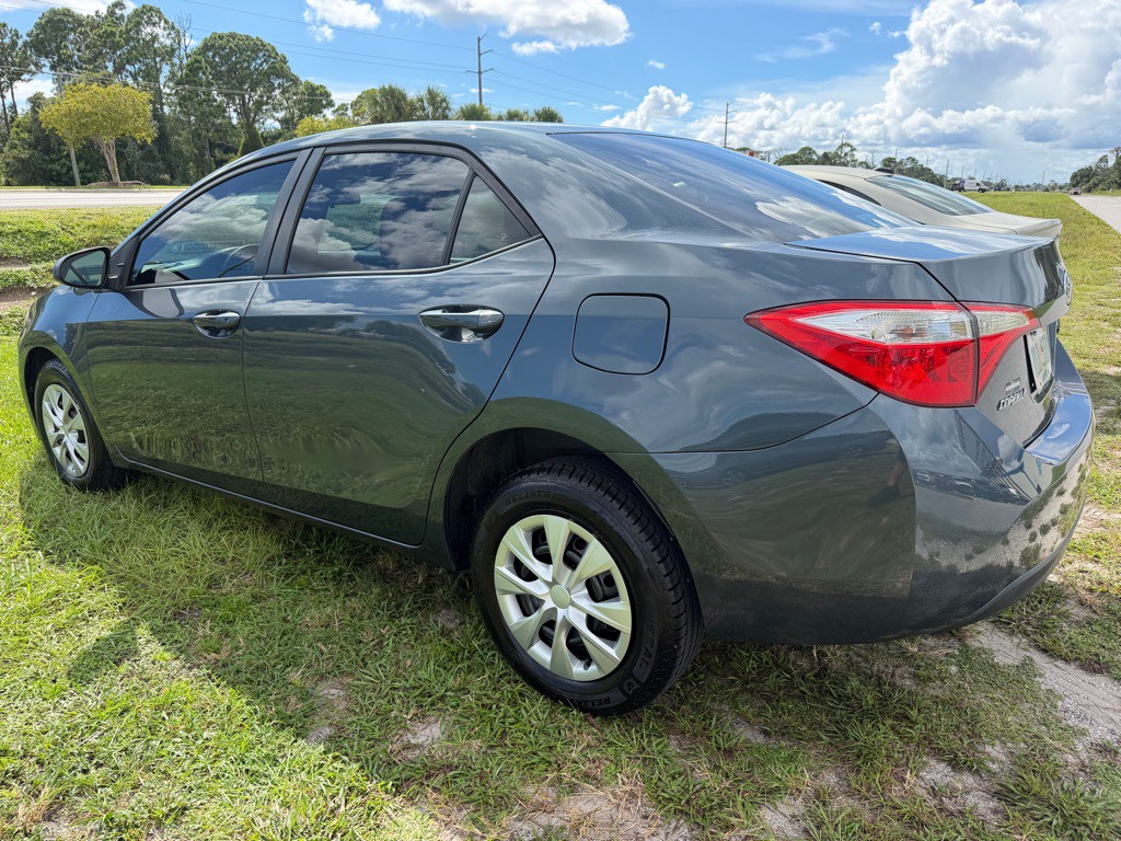2015 Toyota Corolla Image 6