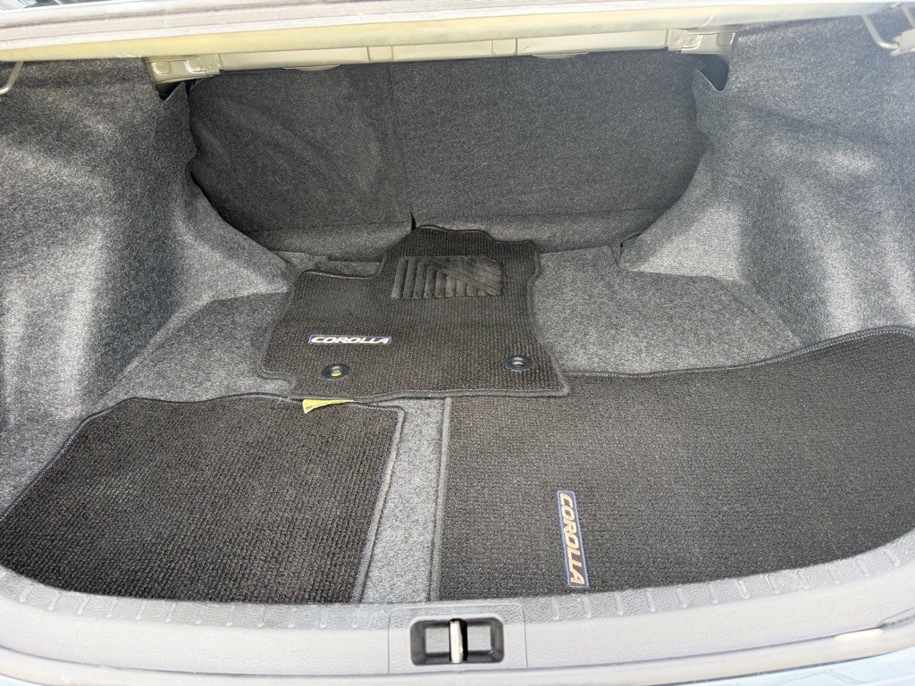 2015 Toyota Corolla Image 11