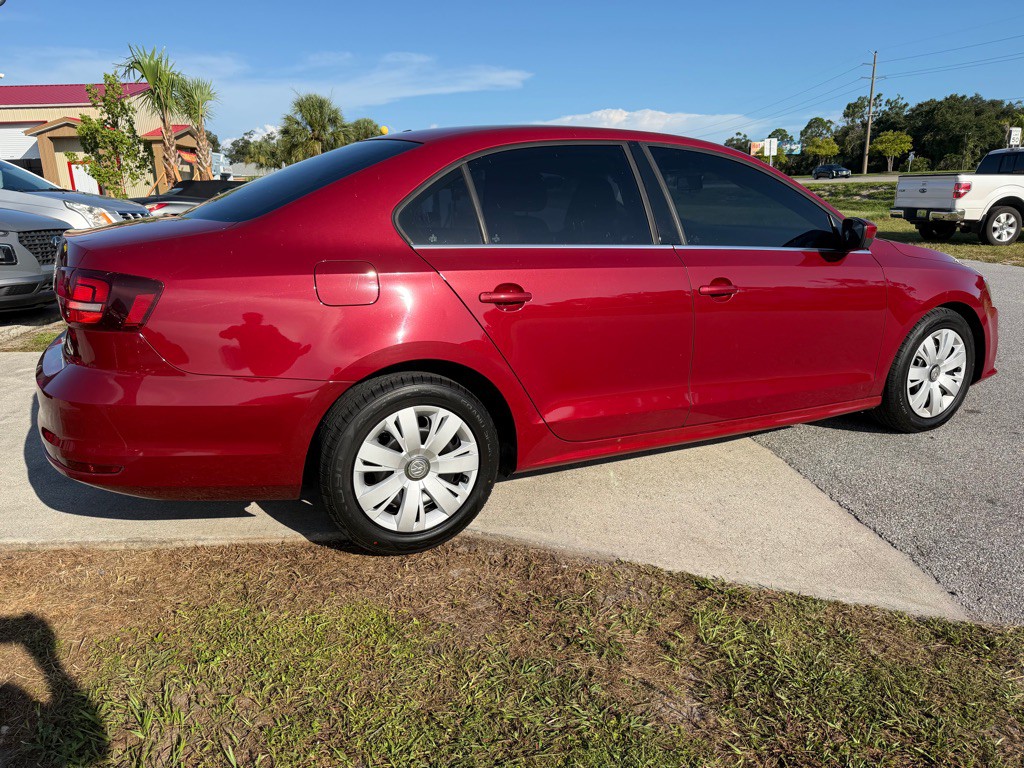 2017 Volkswagen Jetta Image 4