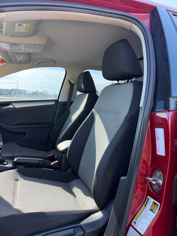 2017 Volkswagen Jetta Image 7