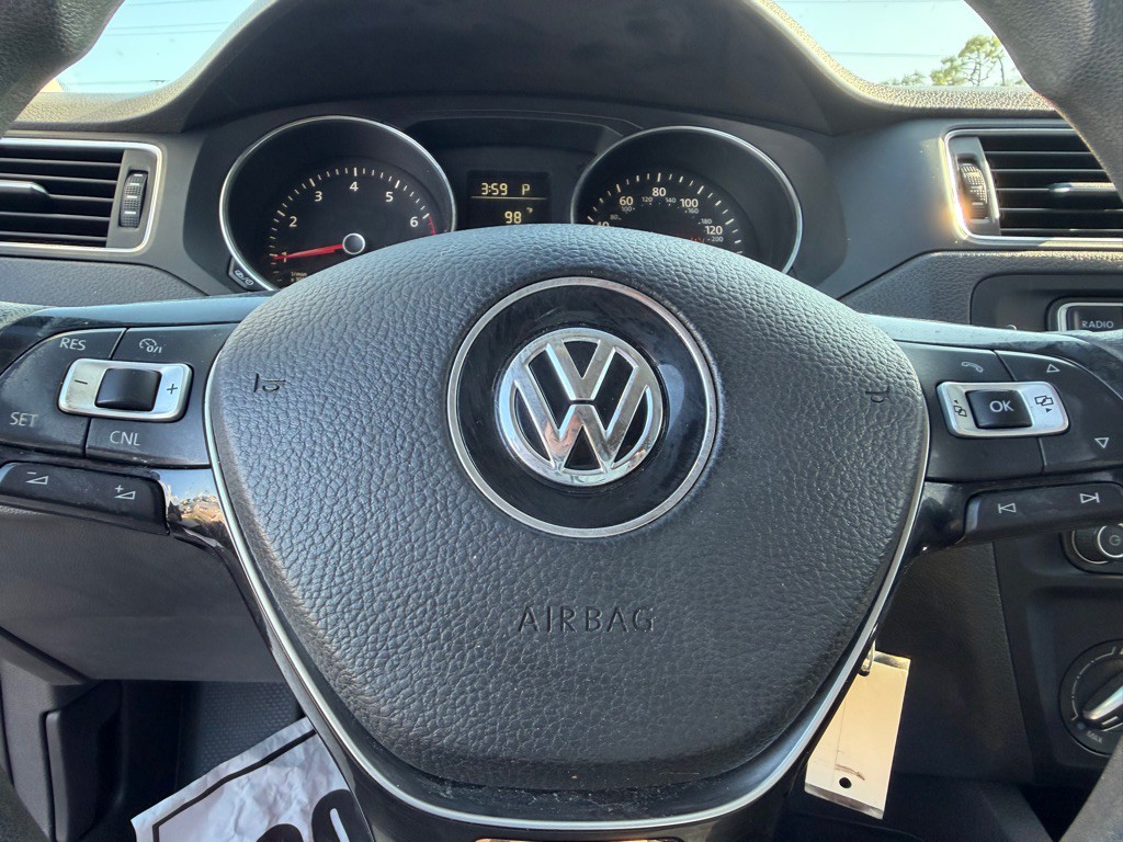 2017 Volkswagen Jetta Image 13