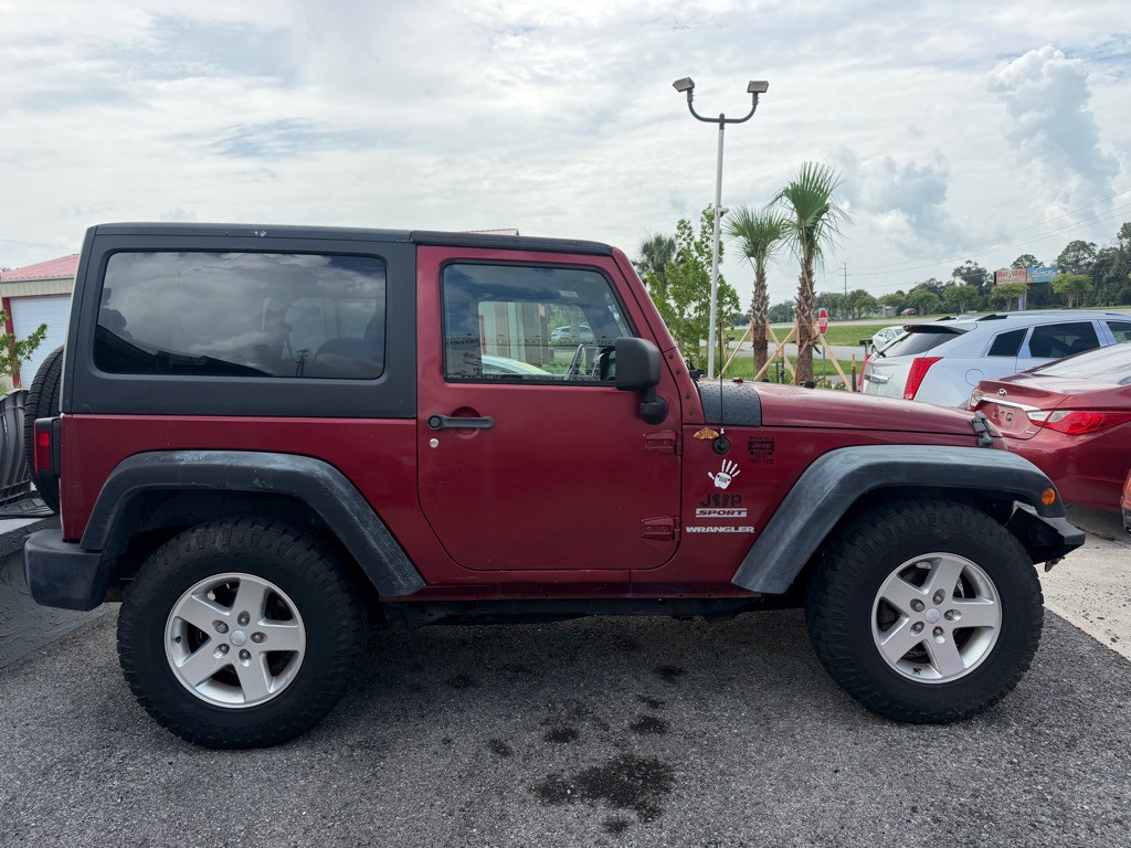 2012 Jeep Wrangler Image 2