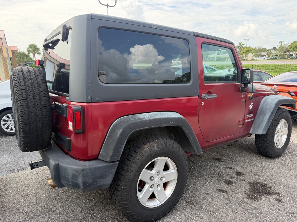 2012 Jeep Wrangler Image 4