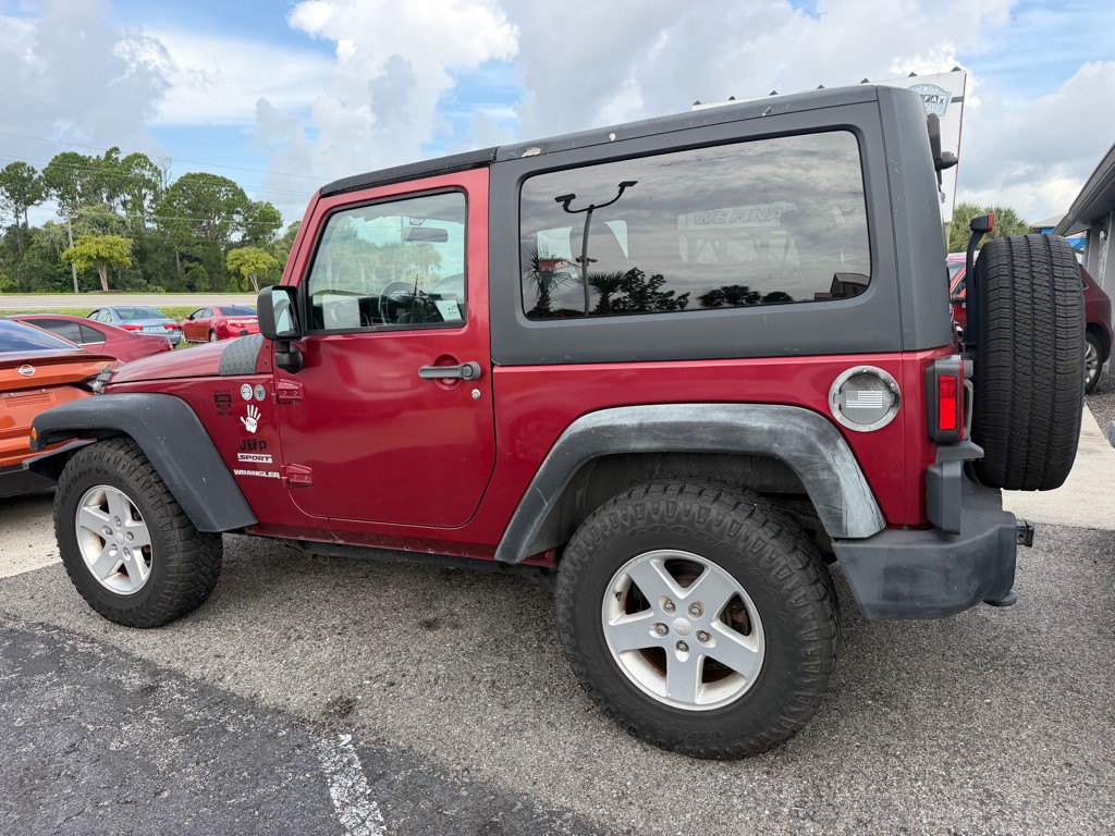 2012 Jeep Wrangler Image 7