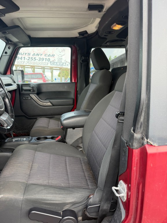 2012 Jeep Wrangler Image 8