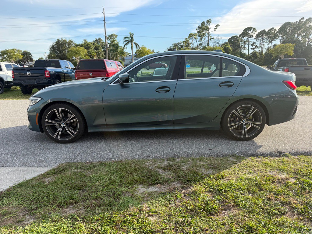 2021 BMW 3 Series Image 2