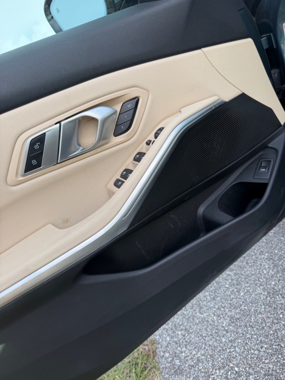 2021 BMW 3 Series Image 11