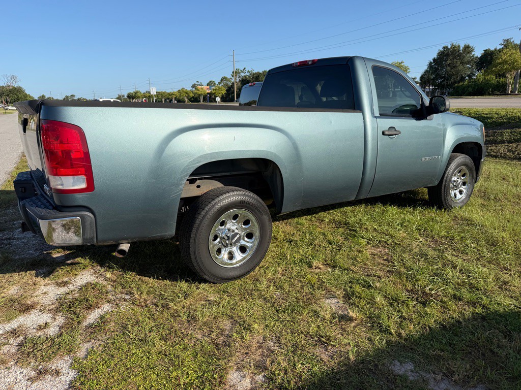 2008 GMC Sierra Image 3