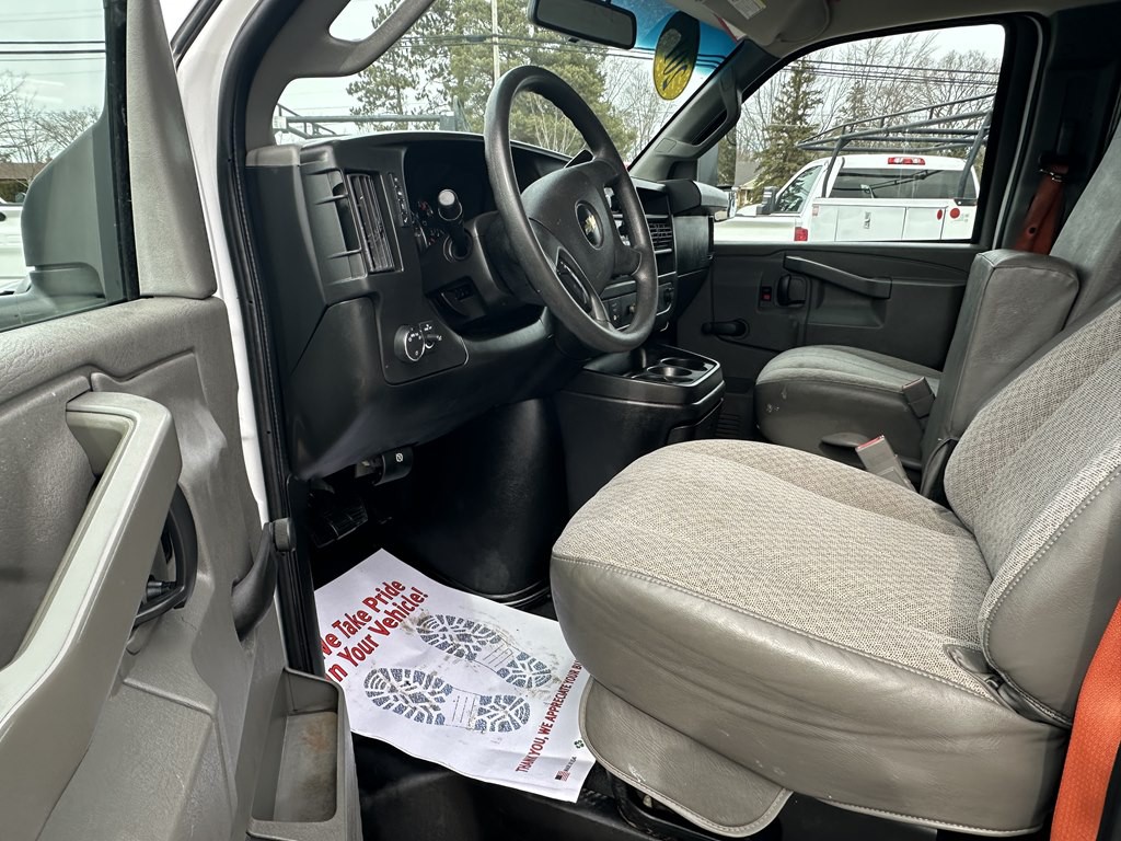 2018 Chevrolet Express Image 11