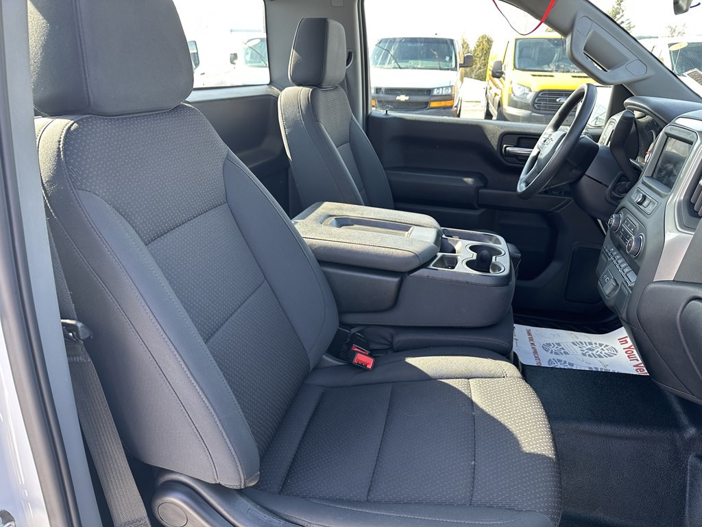 2024 Chevrolet Silverado 1500 Image 2
