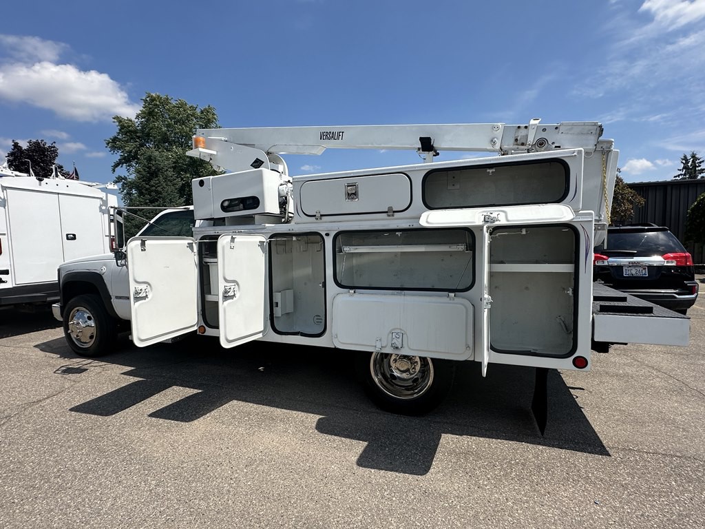 2001 GMC Sierra Image 6