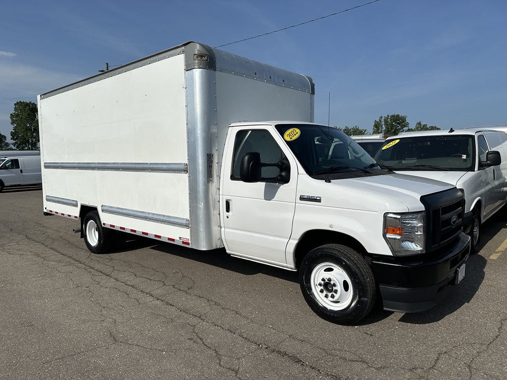 2022 Ford Econoline Image 1