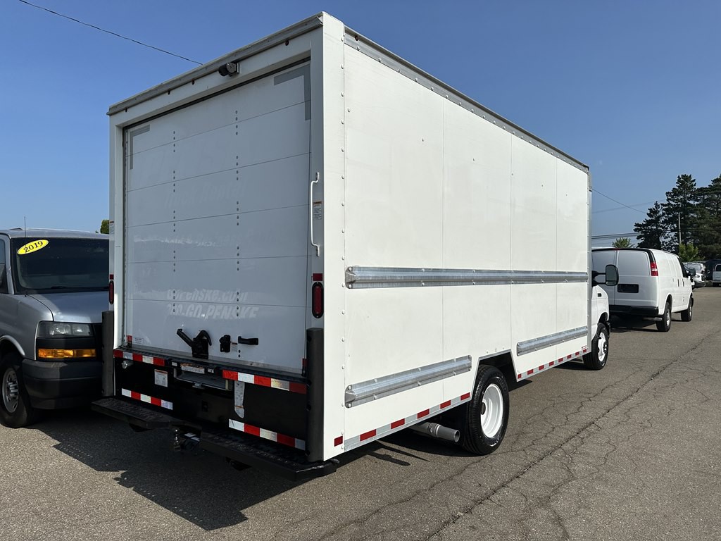 2022 Ford Econoline Image 5
