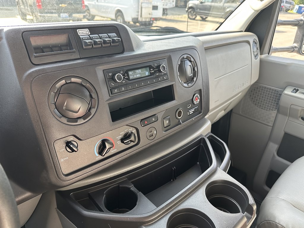 2022 Ford Econoline Image 13