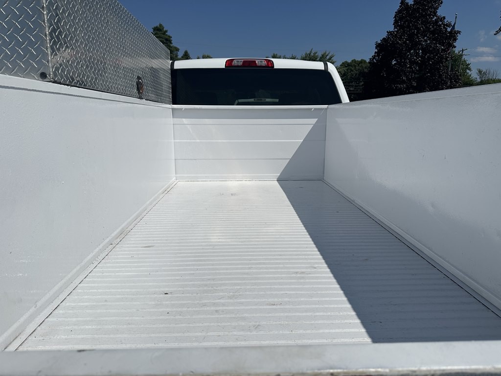 2019 Chevrolet Silverado 1500 Image 9