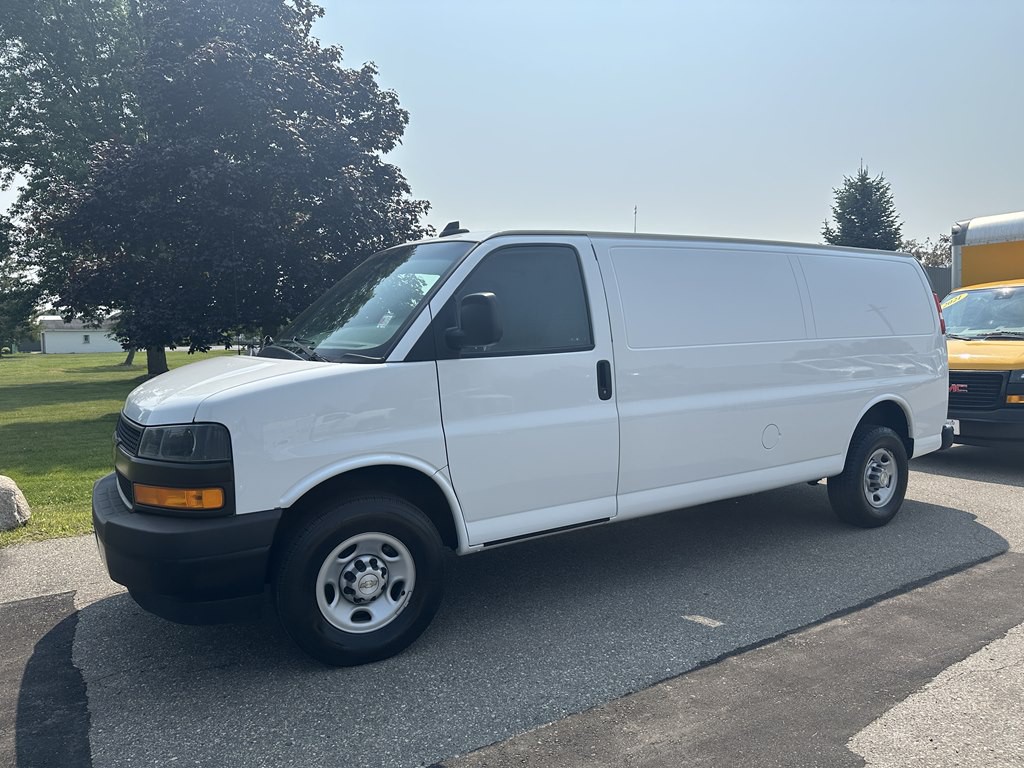 2021 Chevrolet Express Image 2