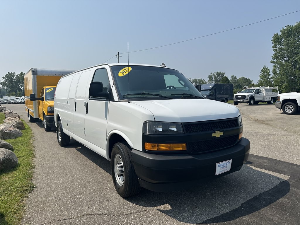 2021 Chevrolet Express Image 4