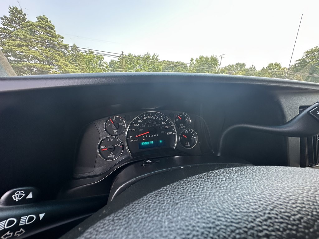 2021 Chevrolet Express Image 17