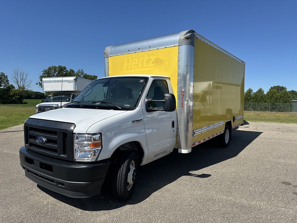 2024 Ford 16 Box Truck Image 2