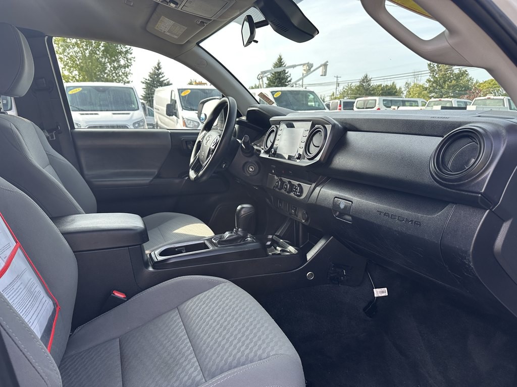 2021 Toyota Tacoma Image 5