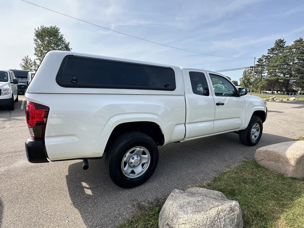 2021 Toyota Tacoma Image 9