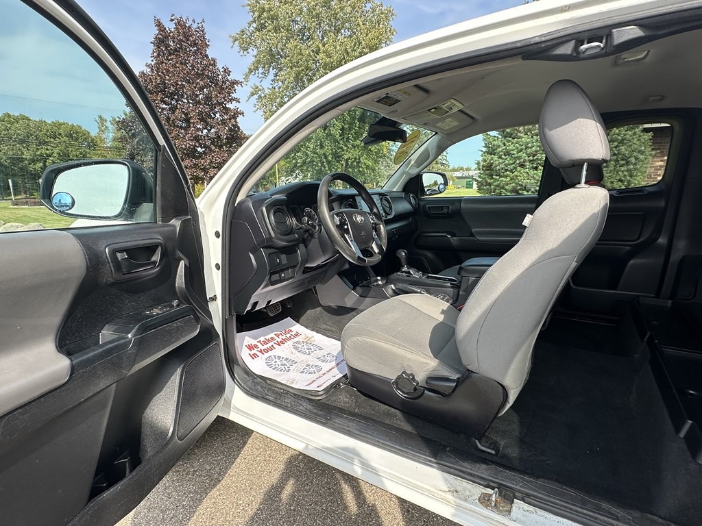 2021 Toyota Tacoma Image 18