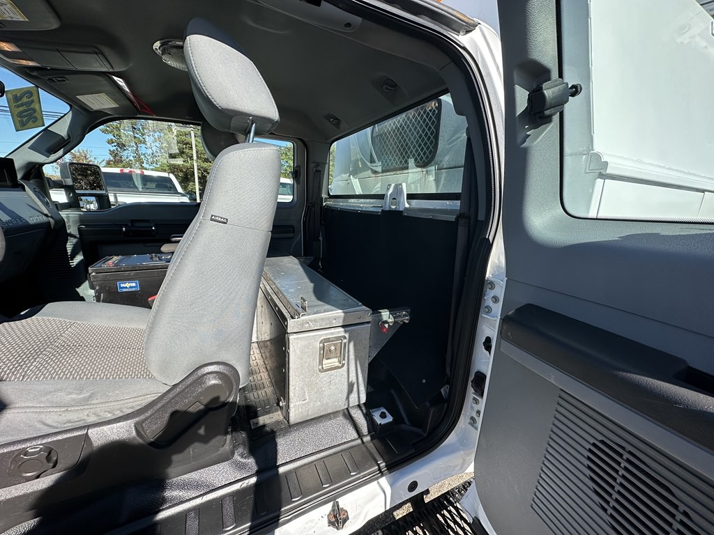 2012 Ford F-350 Image 21