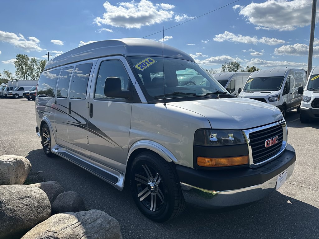 2014 GMC Savana Image 3