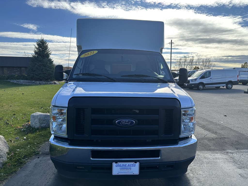 2021 Ford Econoline Image 2
