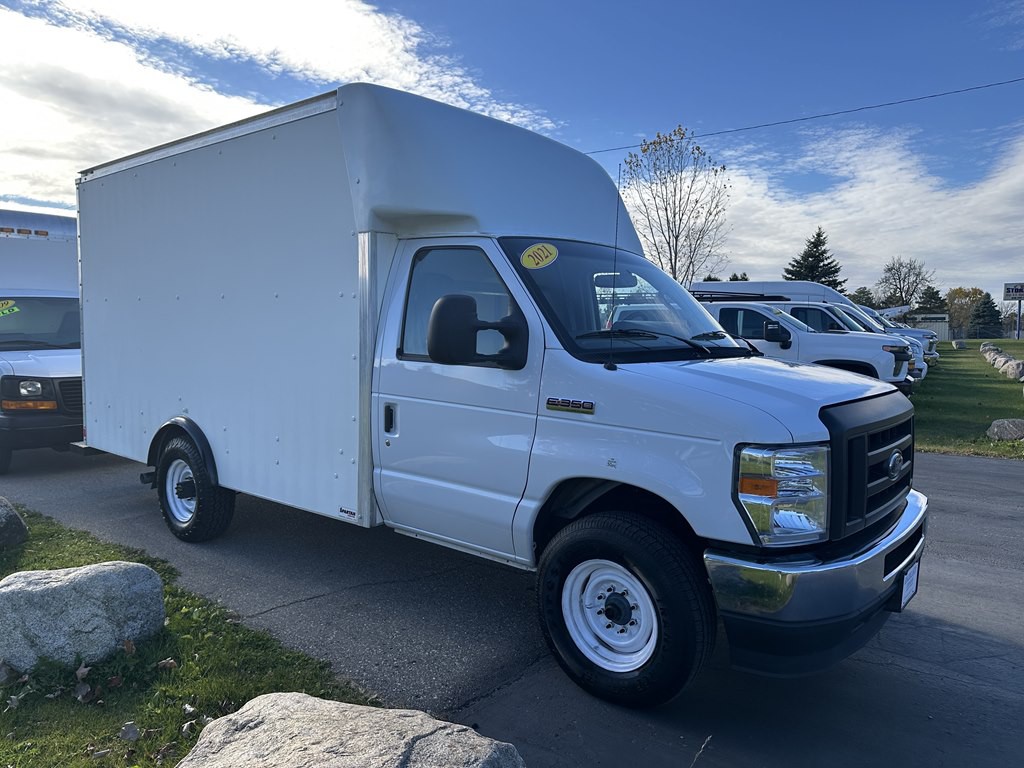 2021 Ford Econoline Image 3