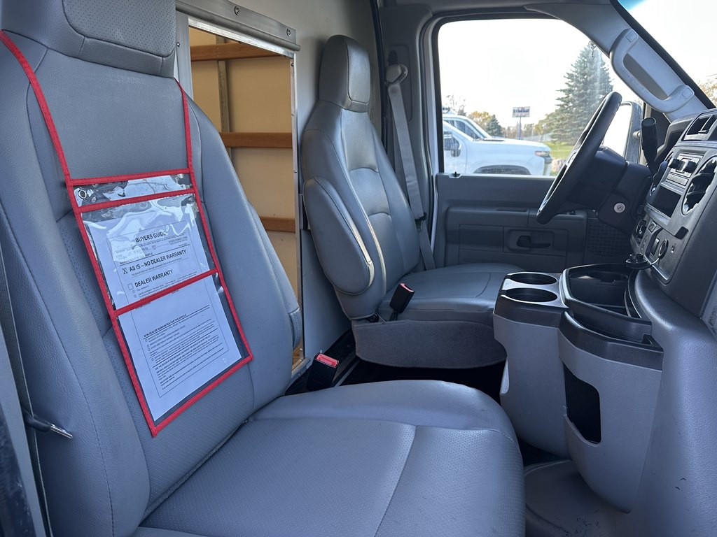 2021 Ford Econoline Image 6