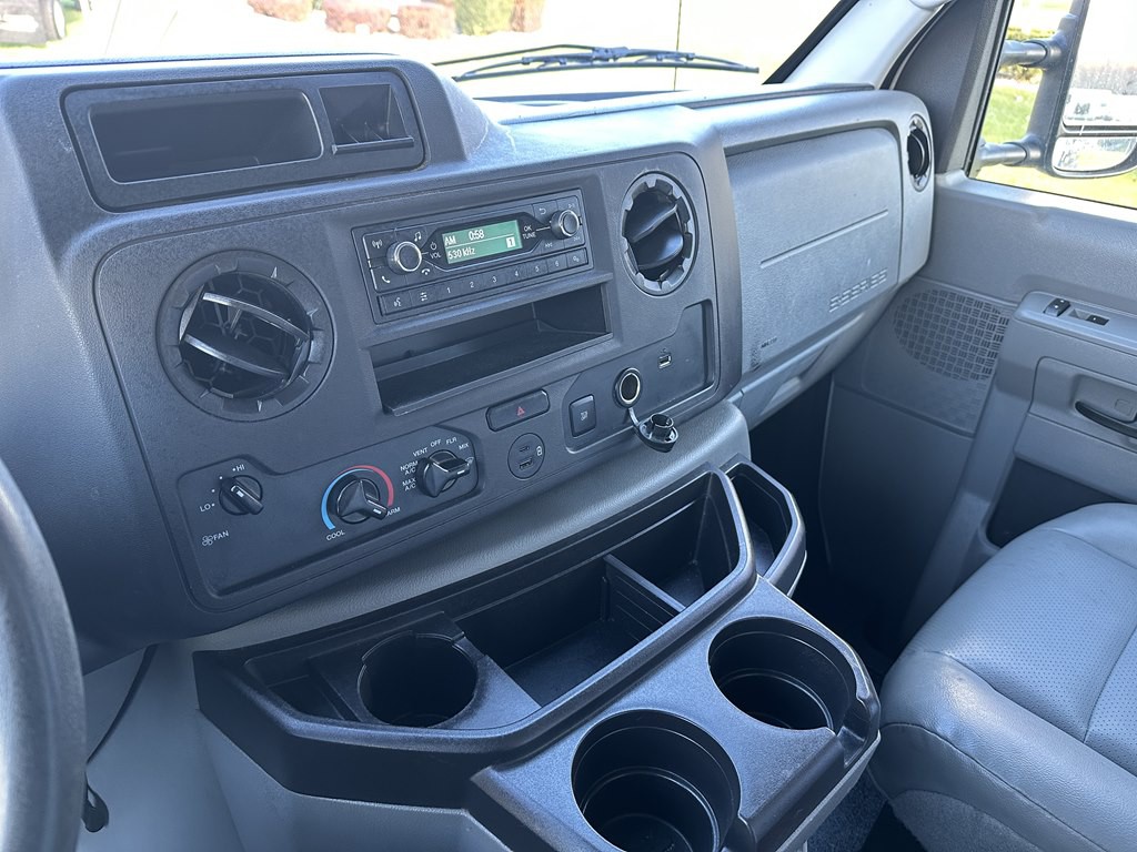 2021 Ford Econoline Image 14
