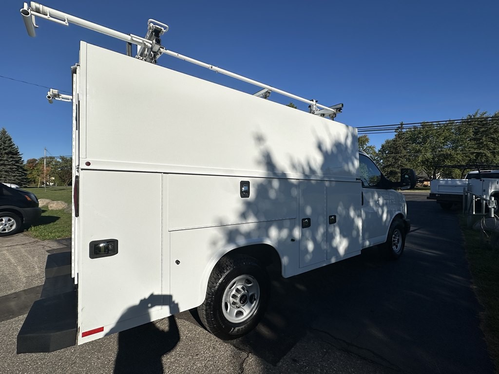 2020 GMC Savana Image 7