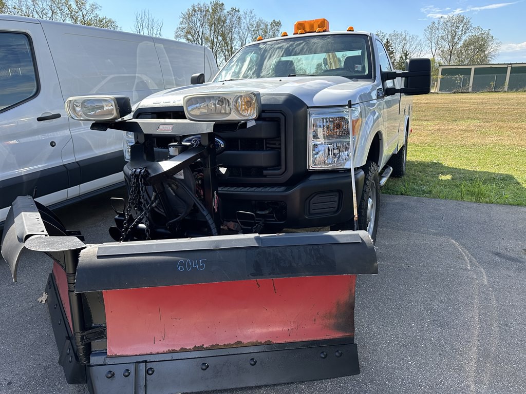 2012 Ford F-350 Image 2