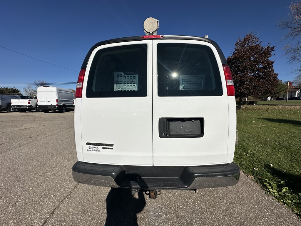 2014 Chevrolet Silverado 2500 Image 9