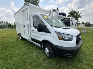 Image for 2022 Ford 12' Box Truck TRANSIT T-350 HD 12' BOX CUBE ID: 6950222