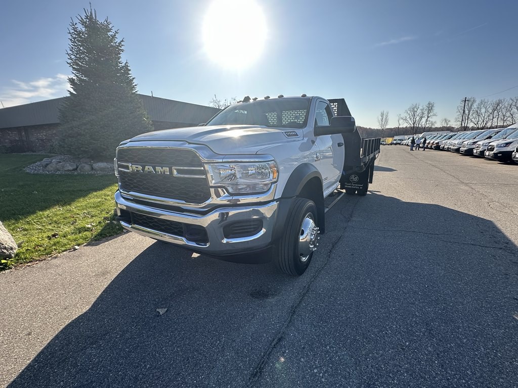 2019 RAM 5500 Image 2