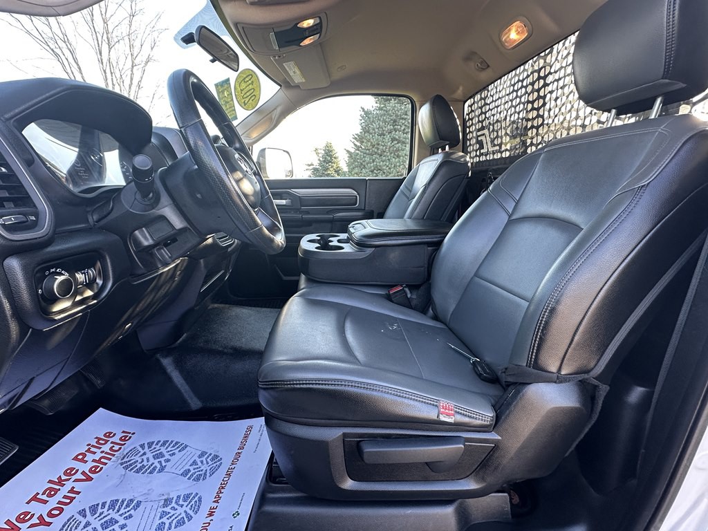 2019 RAM 5500 Image 16