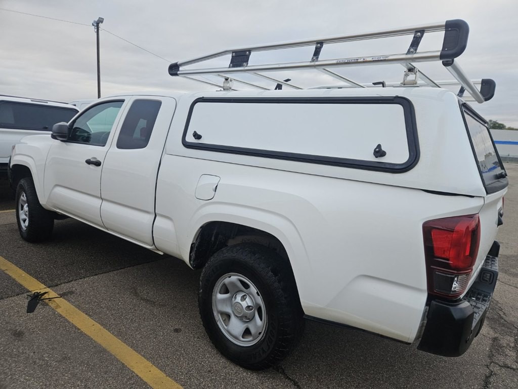 2022 Toyota Tacoma Image 2