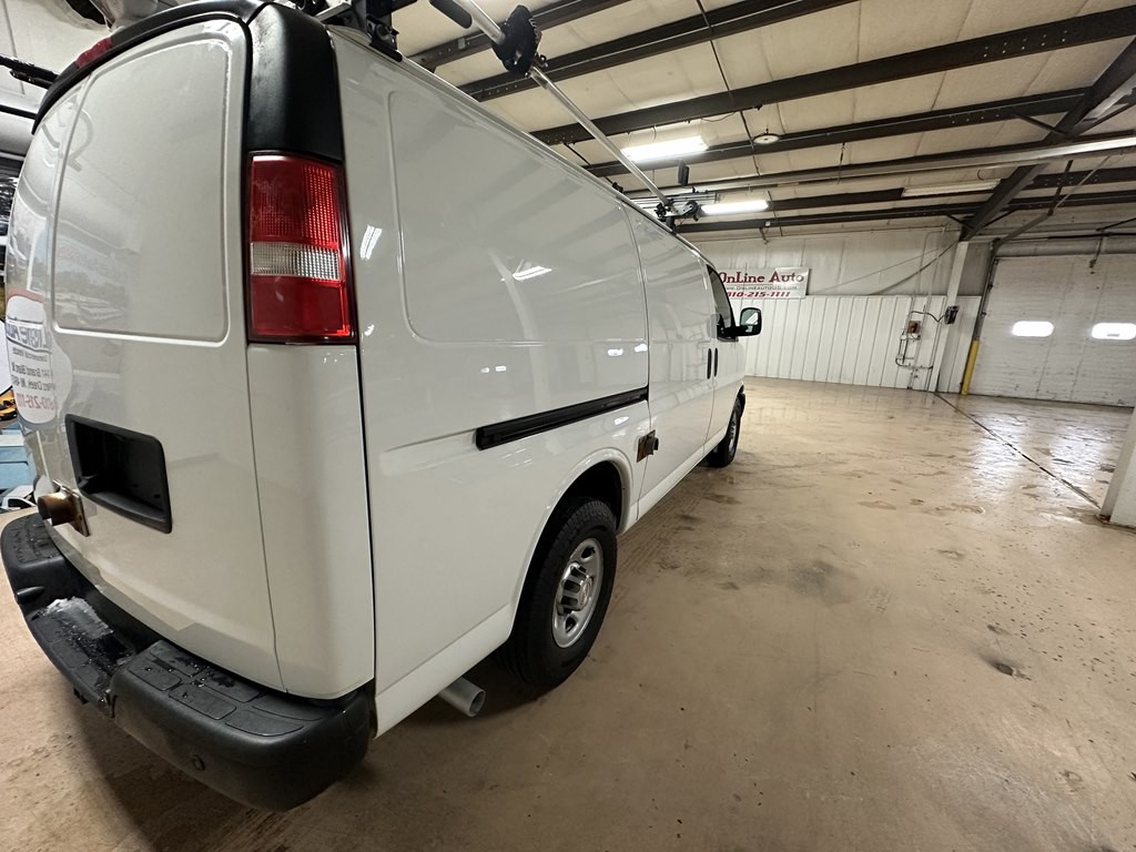 2017 Chevrolet Silverado 2500 Image 6