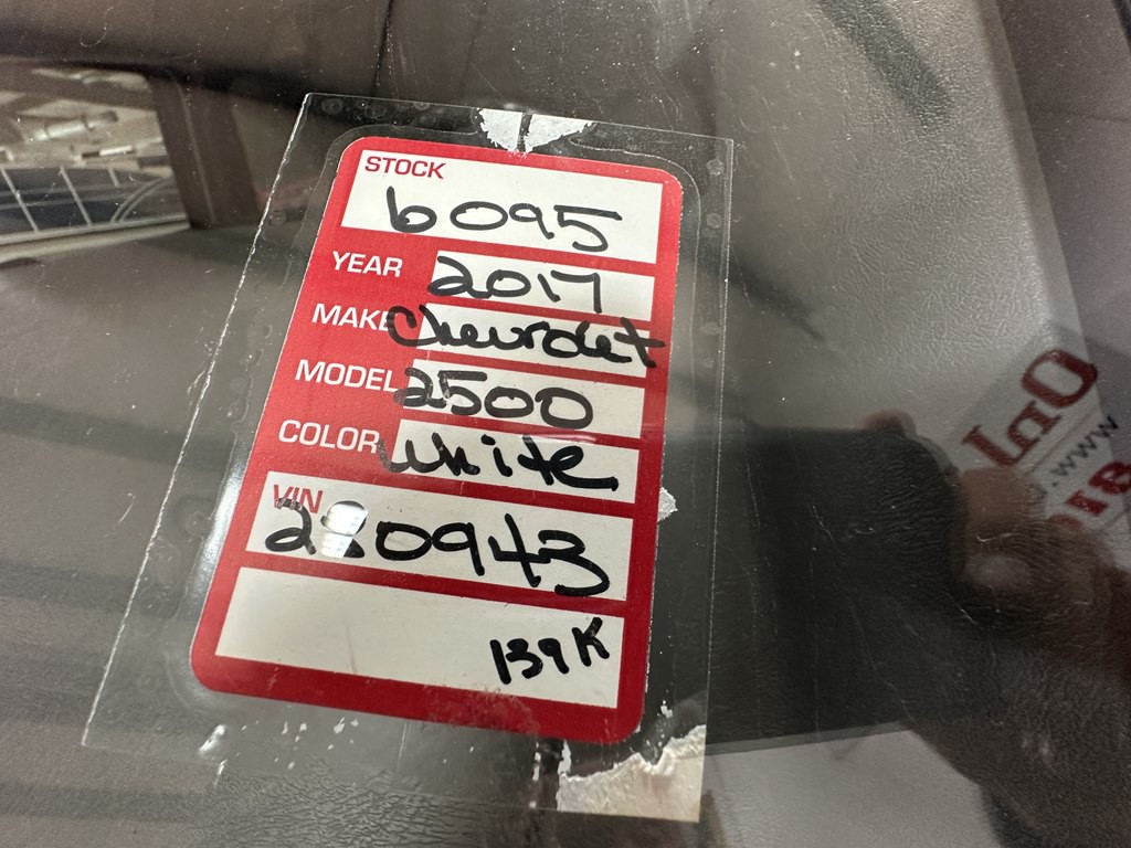 2017 Chevrolet Silverado 2500 Image 25