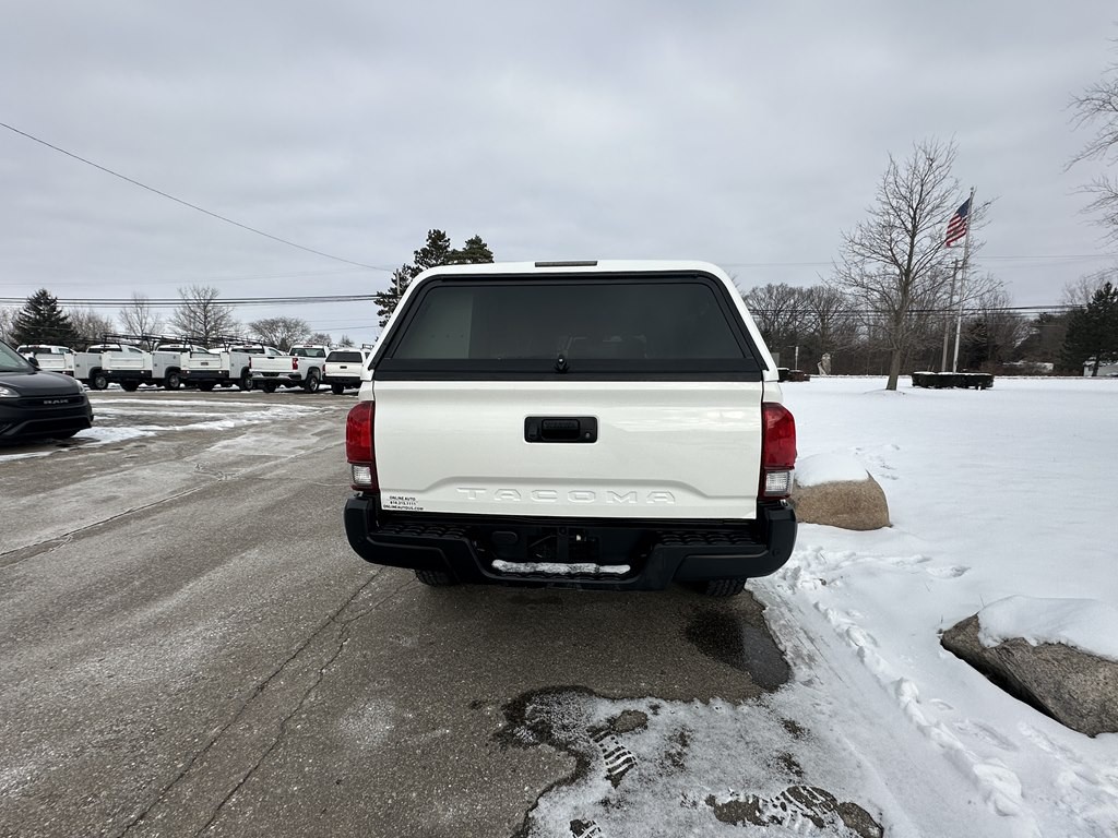 2022 Toyota Tacoma Image 11