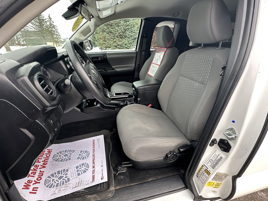 2022 Toyota Tacoma Image 18