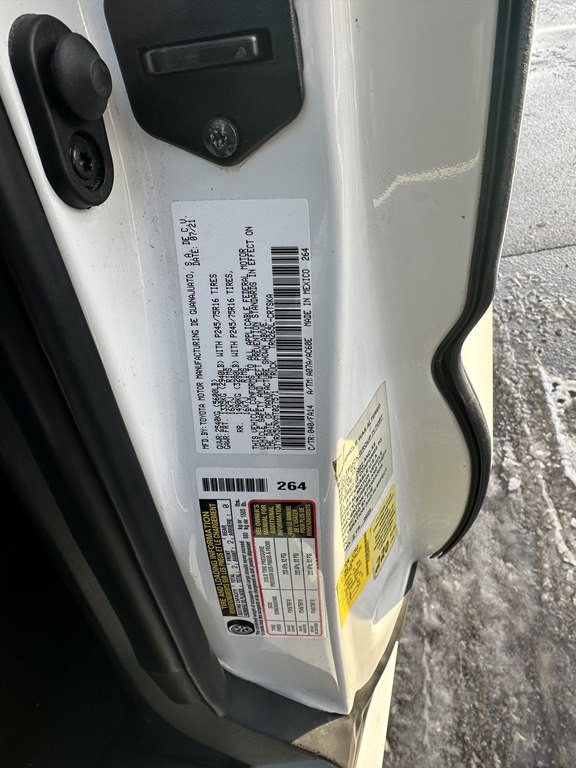 2021 Toyota Tacoma Image 13