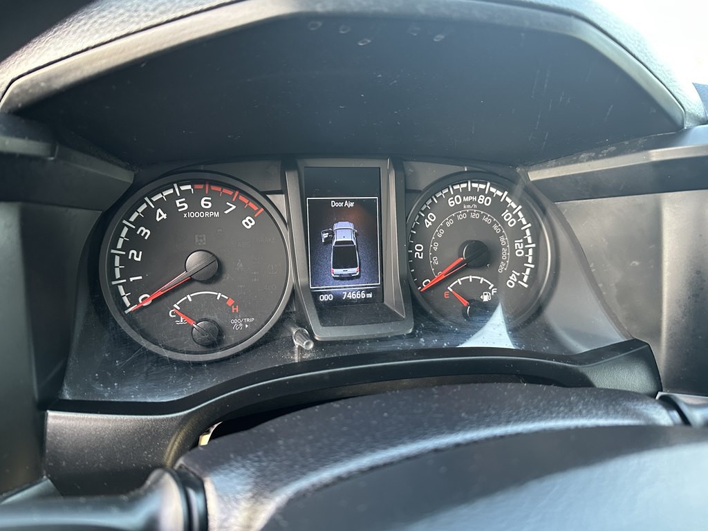 2021 Toyota Tacoma Image 14