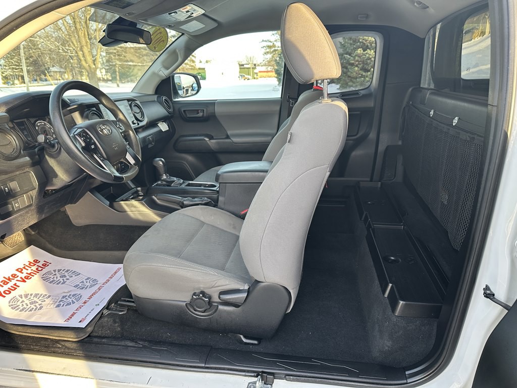 2021 Toyota Tacoma Image 16