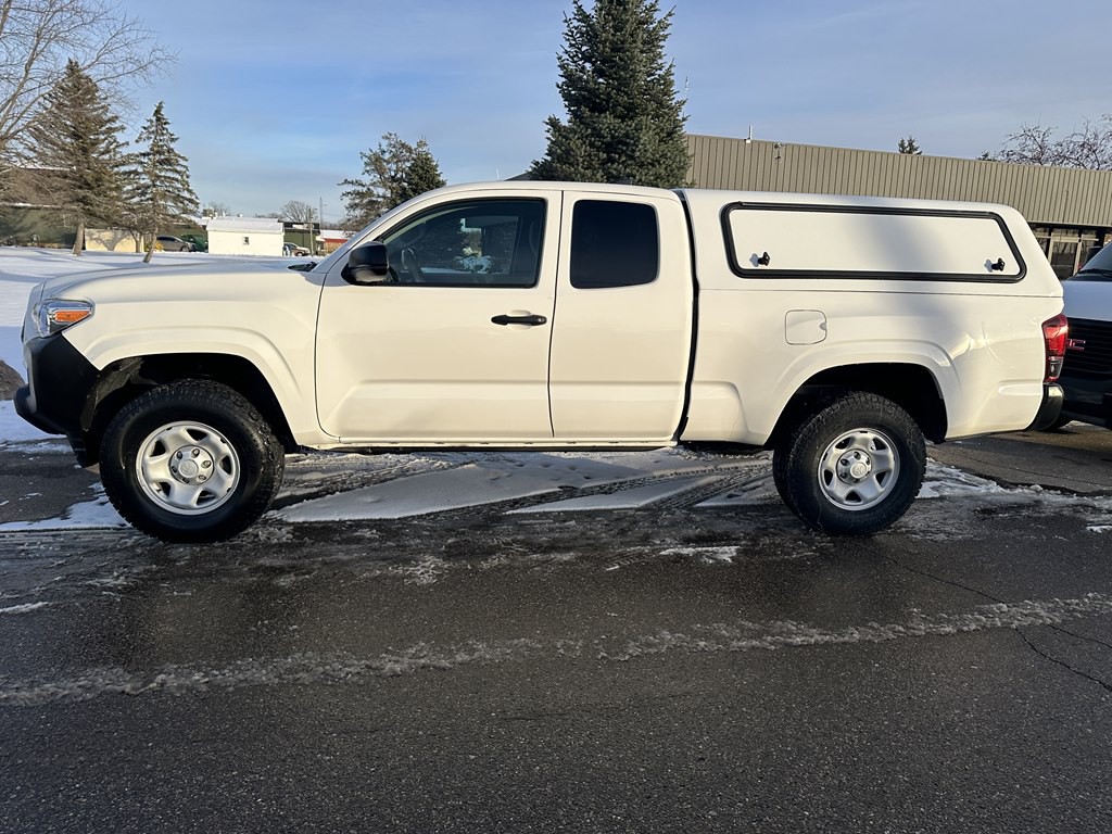 2021 Toyota Tacoma Image 17