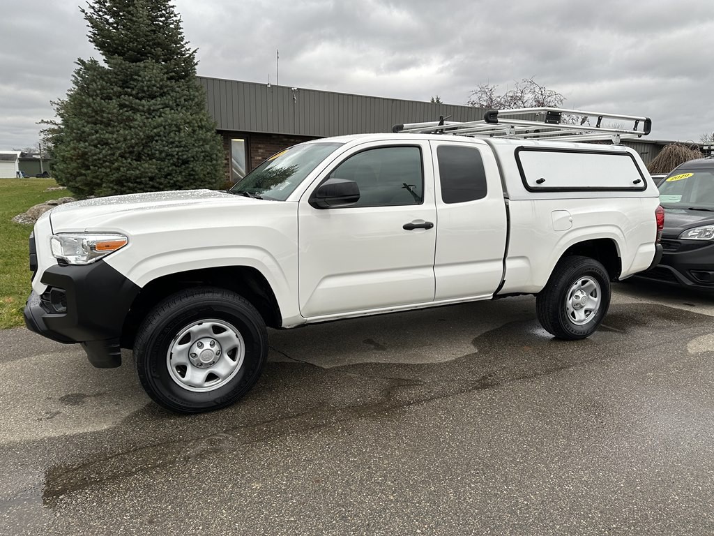 2021 Toyota Tacoma Image 1